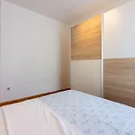 Apartament Charmantes Nur 650 Meter Zum Sandstrand Mit Zwei Privaten Balkonen Und Meerblick Crikvenica