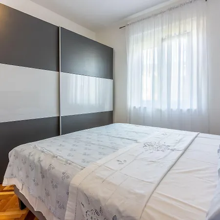 Apartment Charmantes Nur 650 Meter Zum Sandstrand Mit Zwei Privaten Balkonen Und Meerblick *