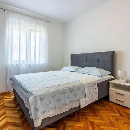 Apartment Charmantes Nur 650 Meter Zum Sandstrand Mit Zwei Privaten Balkonen Und Meerblick